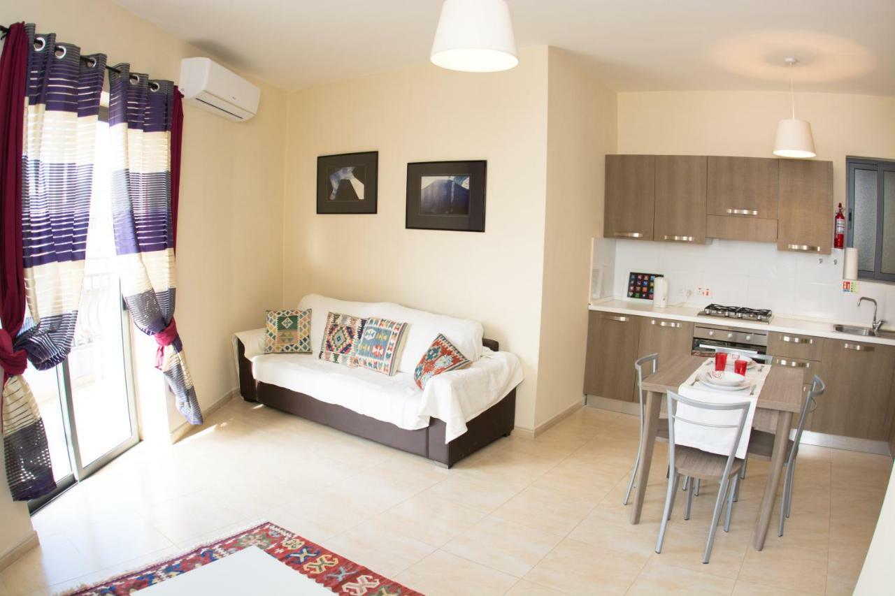 Apartment Sacred Heart